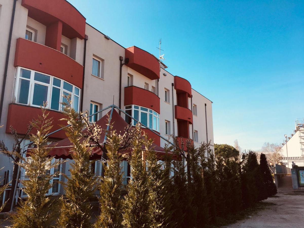 Hotel Formula & Puravita Spa Розолина Экстерьер фото